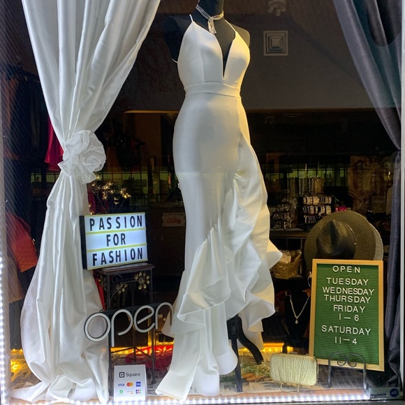 White Formal Ruffle Layered Floor Length Body Control Dress NWT - Picture 5 of 8